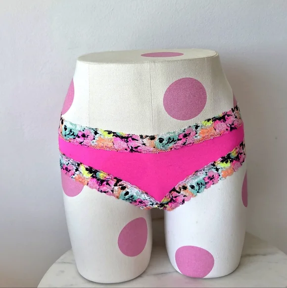 Victoria's Secret PINK VTG Extra Low Rise Cheeky Panty Rainbow Floral Lace NWT - Picture 2 of 13